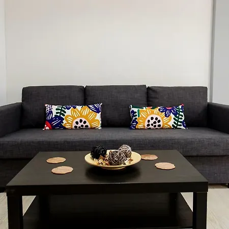 Renovated One Bedroom Flat In Kerameikos With Courtyard By Bnbplus Atenas