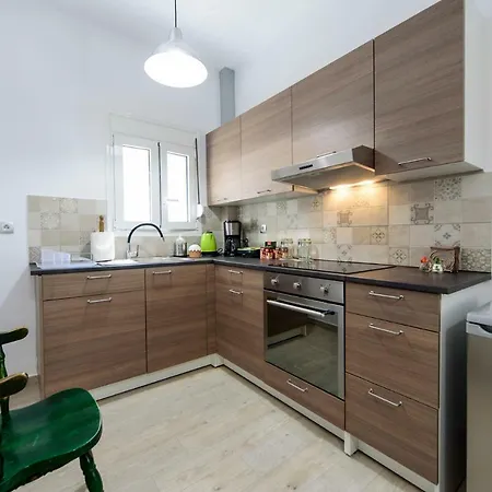 Renovated One Bedroom Flat In Kerameikos With Courtyard By Bnbplus Apartamento *